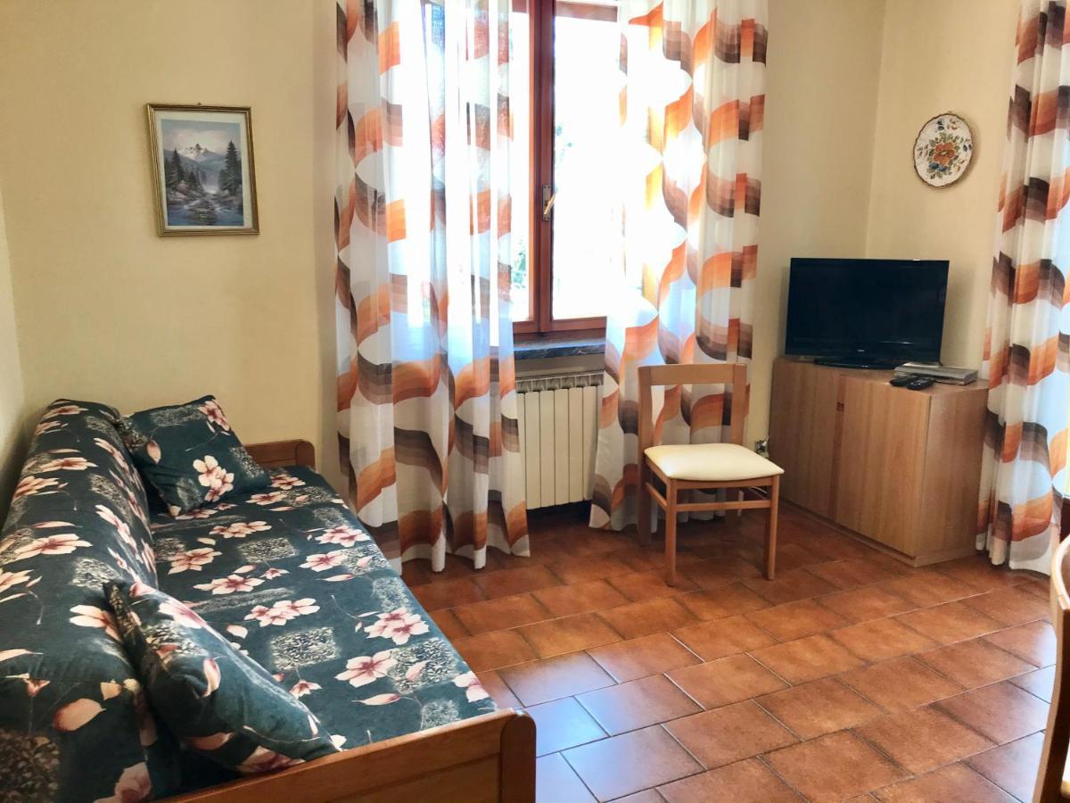 Casa Rosa Apartments Malcesine Luaran gambar